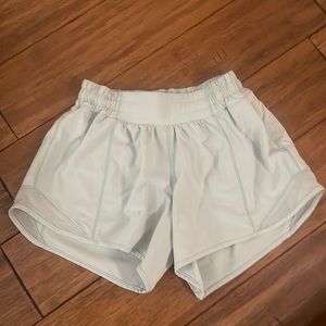 Size 4 Lululemon hotty hot shorts ( 4 in. )